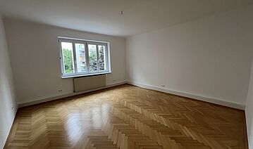 großzügige Mietwohnung mit Balkon, Graz-im Annenviertel
